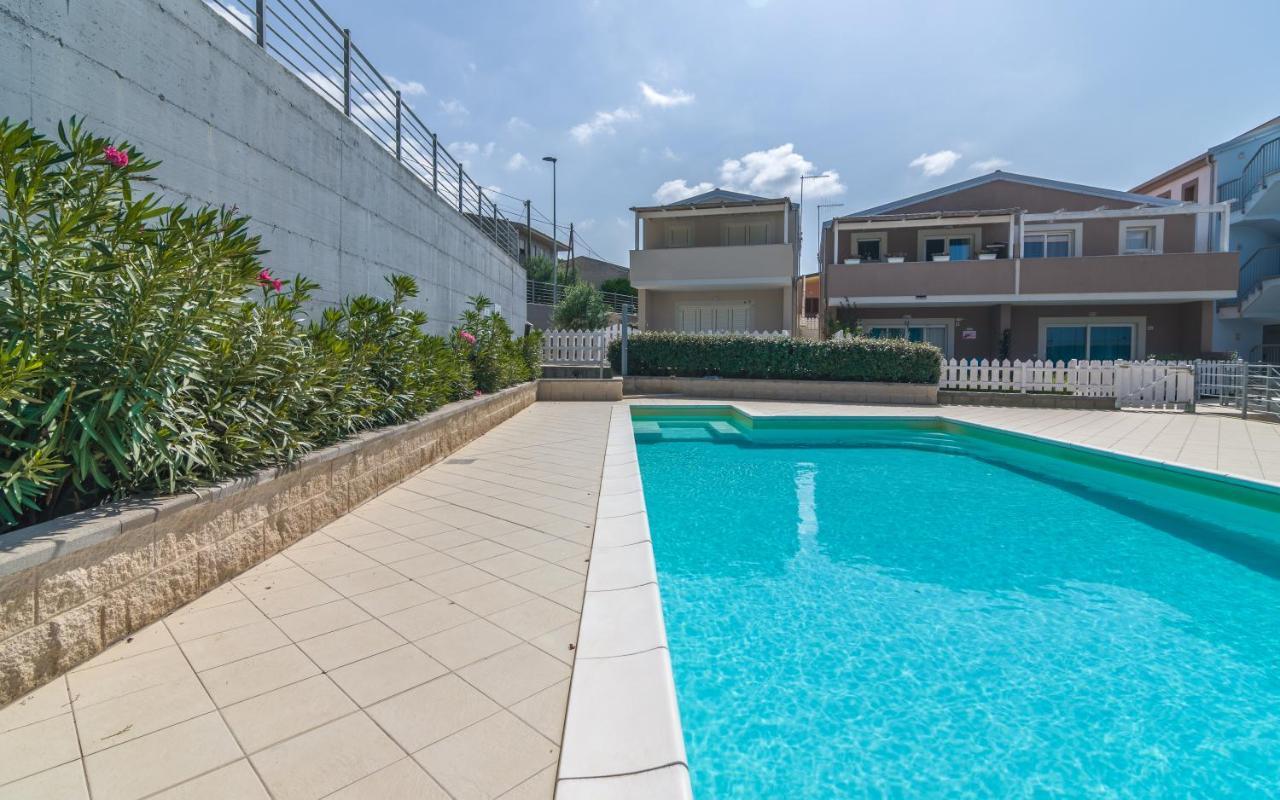 Villetta Federico Climatizzata Con Giardino Privato Viddalba Εξωτερικό φωτογραφία