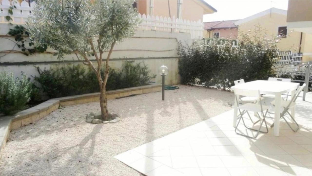 Villetta Federico Climatizzata Con Giardino Privato Viddalba Εξωτερικό φωτογραφία