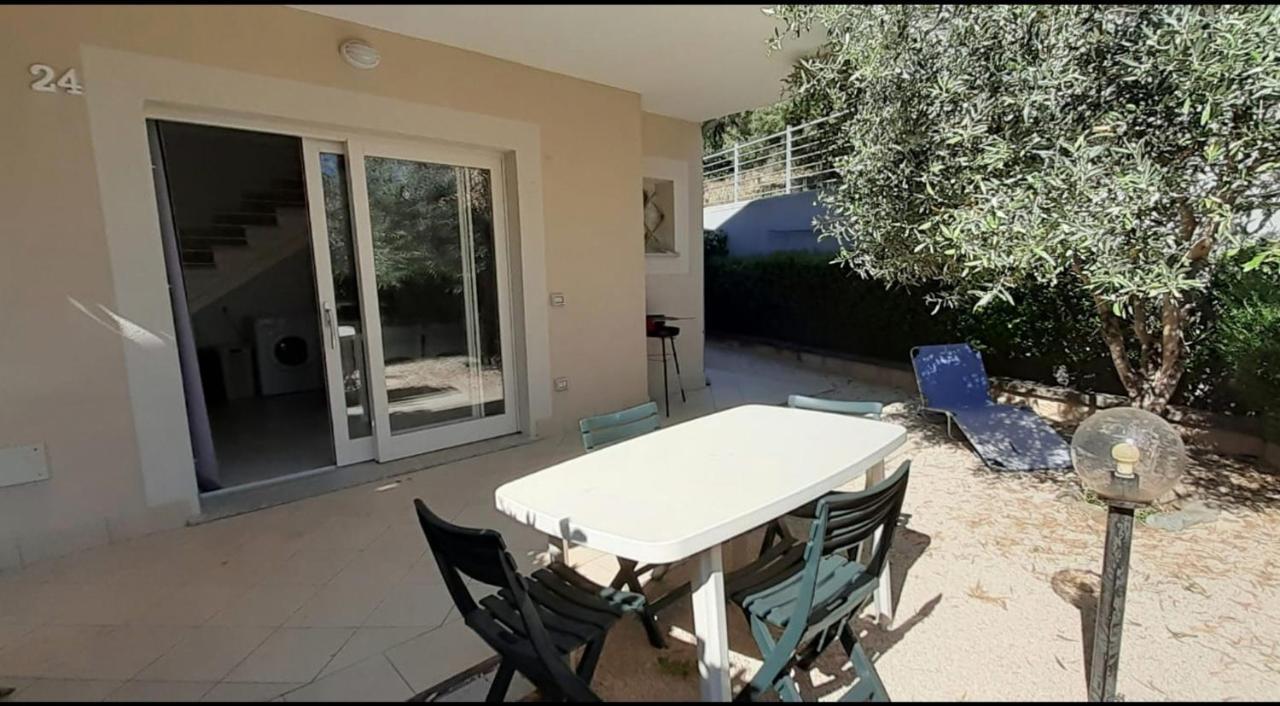 Villetta Federico Climatizzata Con Giardino Privato Viddalba Εξωτερικό φωτογραφία